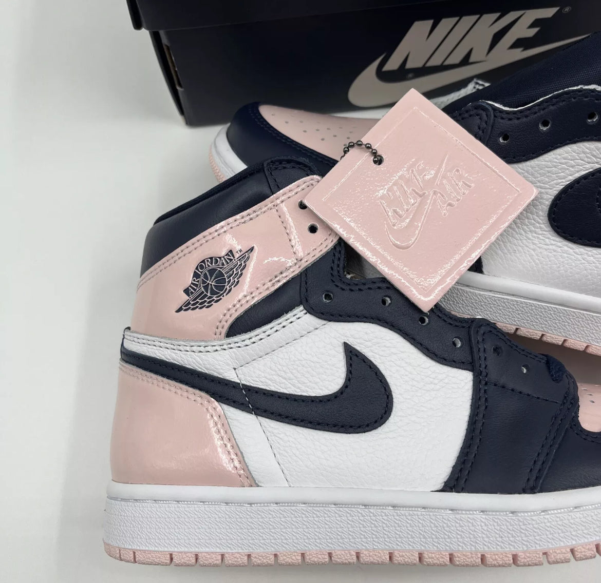 Jordan 1 Retro High OG Atmosphere Bubblegum