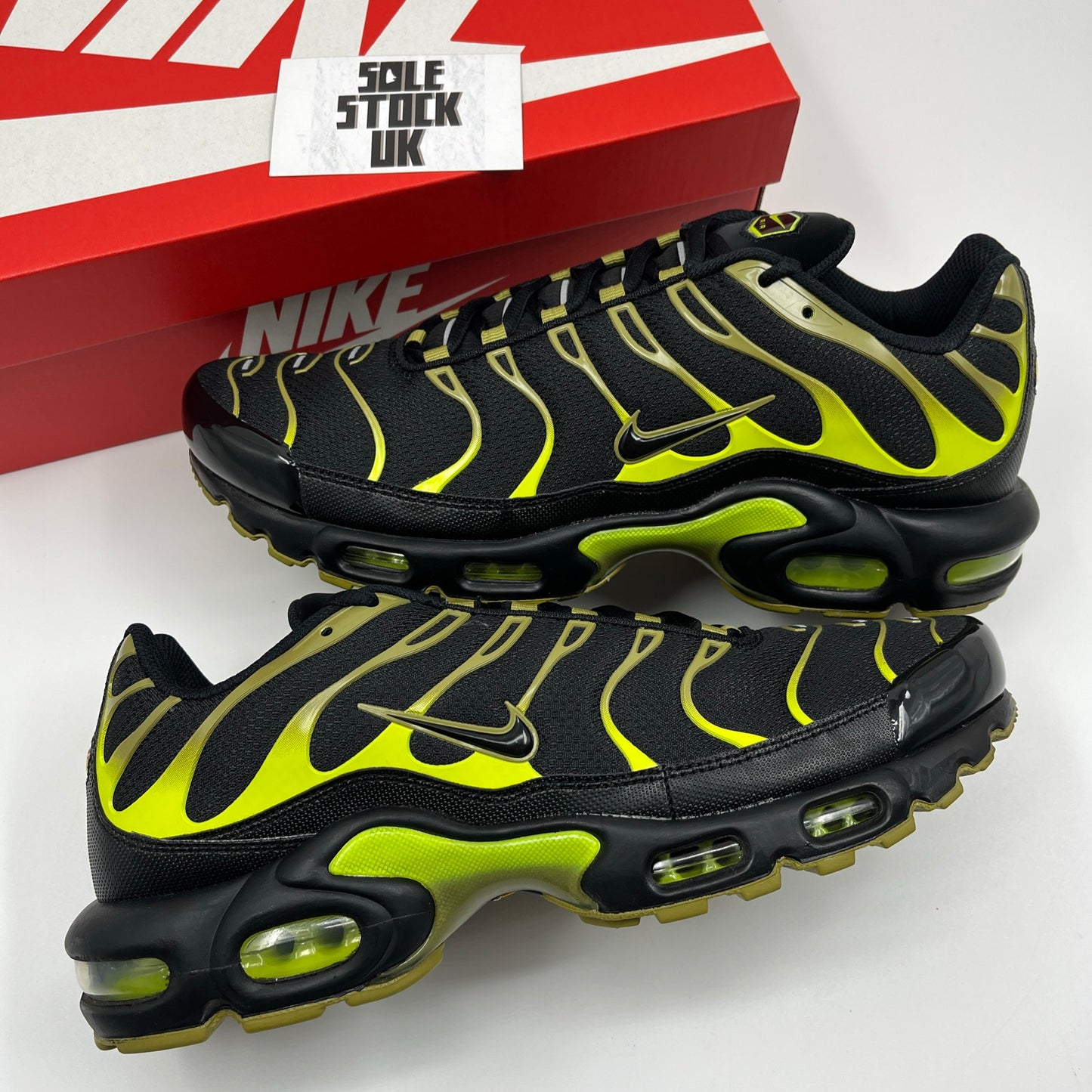 Nike air max plus TN “pacific moss”