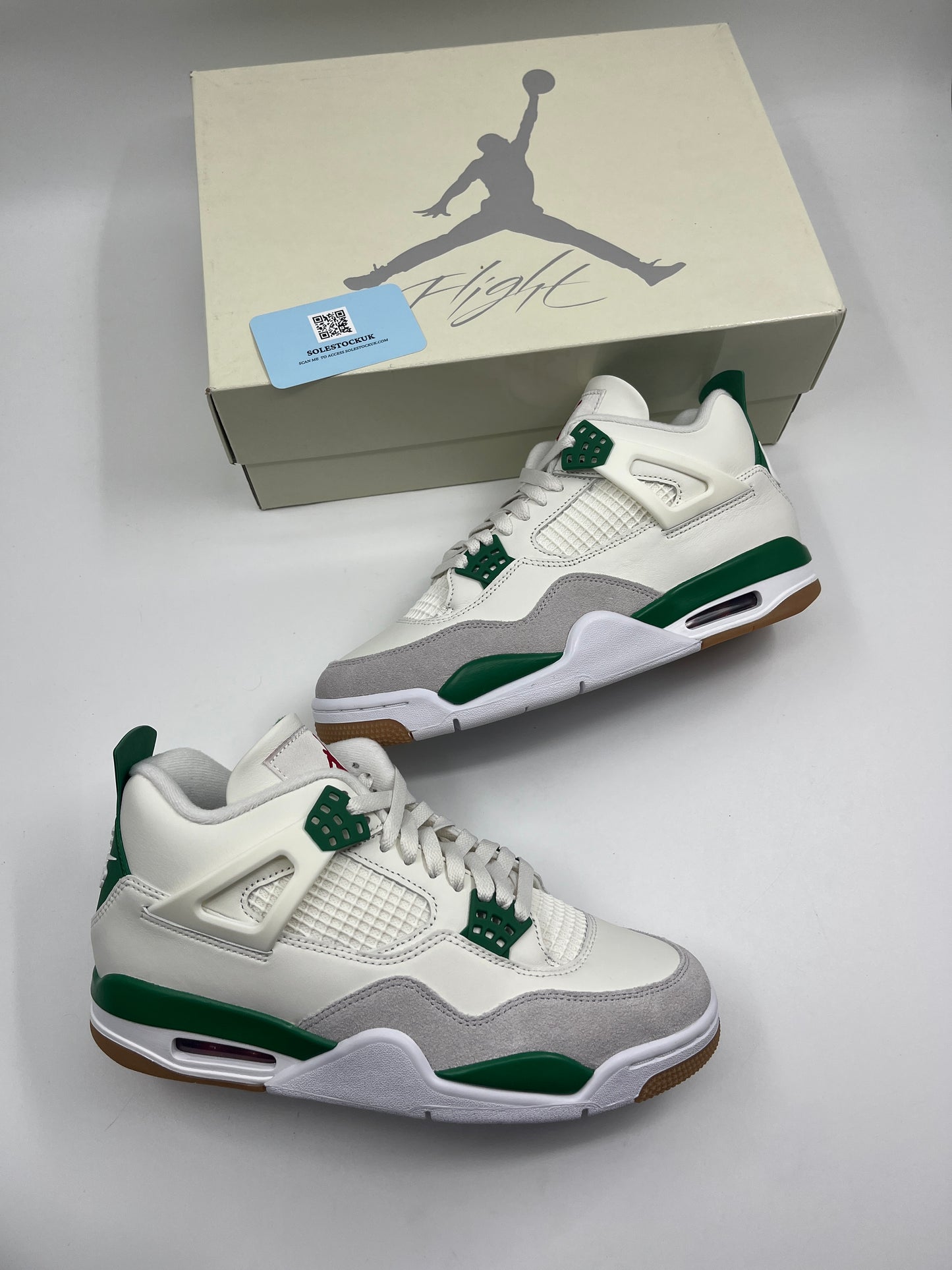 Nike Air Jordan 4 SB “Pine Green”
