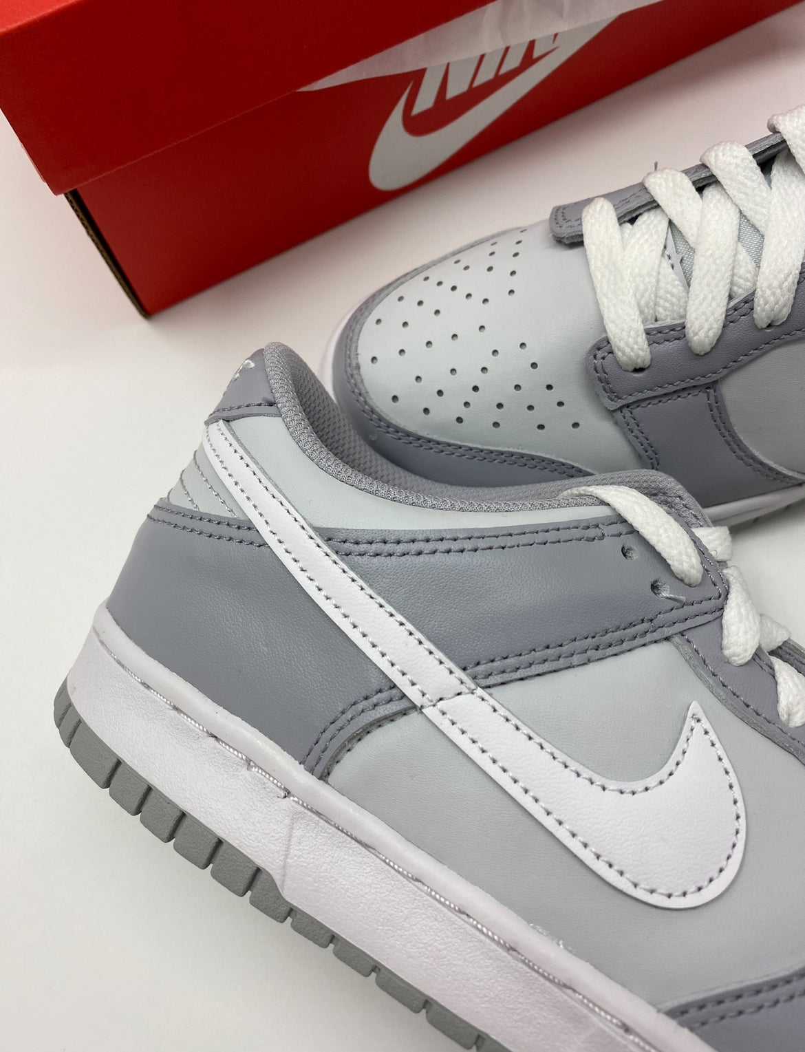 Nike dunk low two tone grey