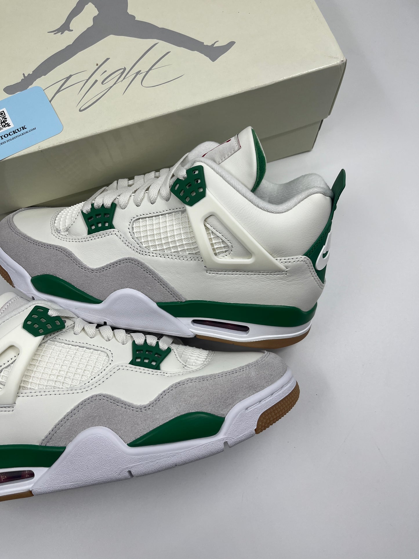 Nike Air Jordan 4 SB “Pine Green”