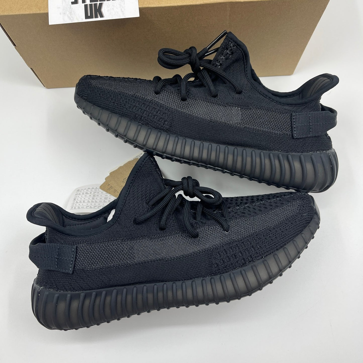 Adidas Yeezy Boost 350 V2 Onyx Black